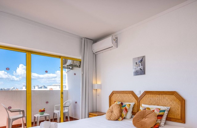 #303 Atlântida Praia da Rocha by Home Holidays