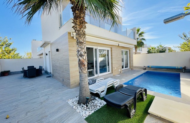 3094 - VILLA SASHA