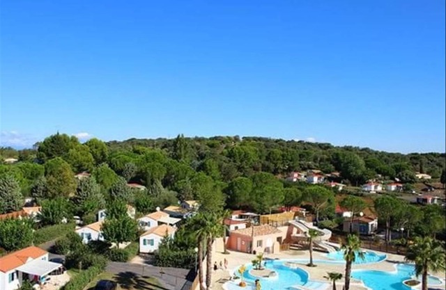 33 m² Mobile home ∙ 3 bedrooms ∙ 6 guests