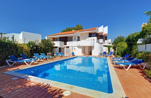 35% DISCOUNT ON OCTOBER STAYS HURRY TO HAVE A GREAT TIME
