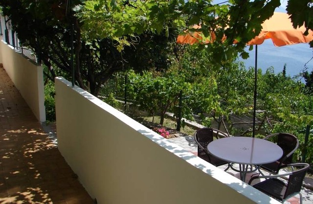 Terrace Sea Pisak Omiš 
