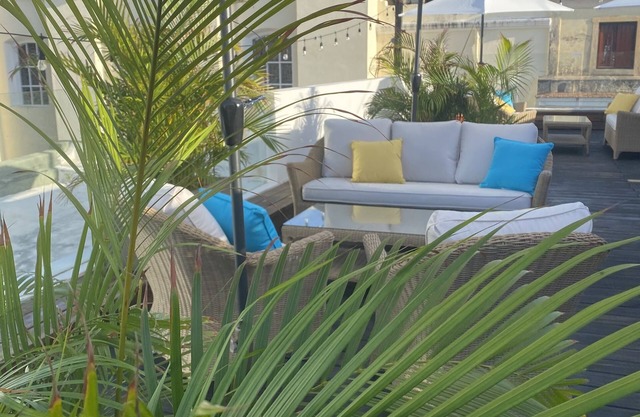 352 Guest House