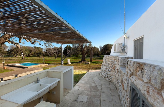 3746 Trullo Mandorlo by BarbarHouse