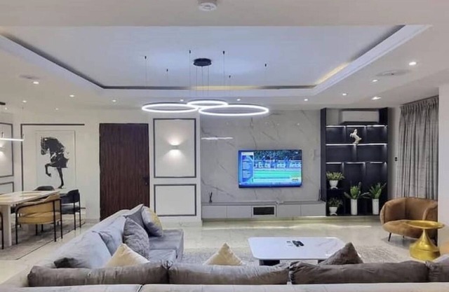 3bed/WI-FI/24/7 Electricity Banana Island Road