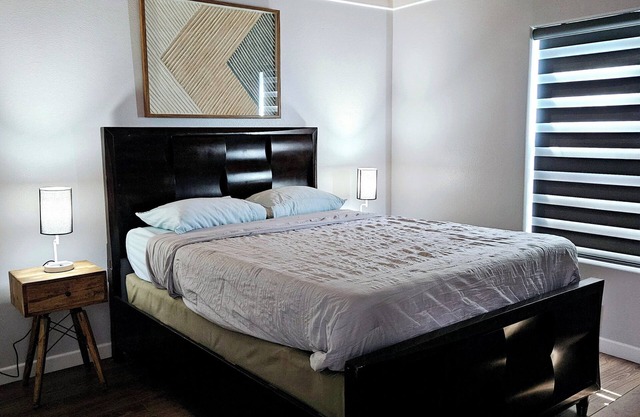 3bedroom country house 5 min plaza mall, restaurants, shopping centers hospitals
