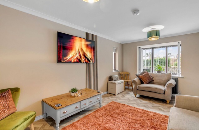 3BR Home | Parking | Dart Board | Pet Friendly