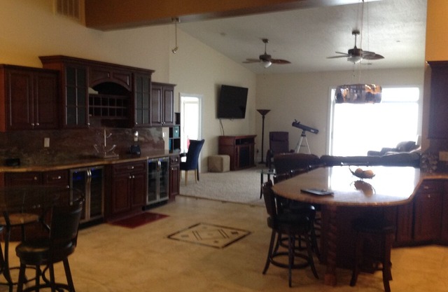 3BR LAKEFRONT PENTHOUSE-SLEEPS 6