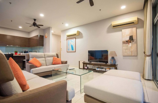 3BR Somerset Apt 2 TVs with Harbour View, Legoland