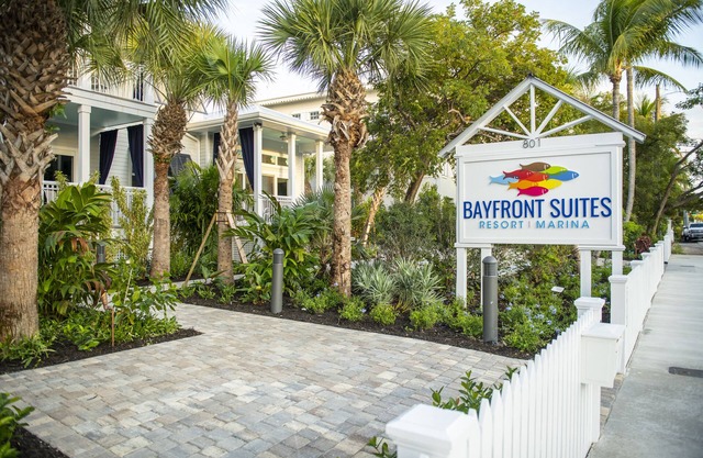 4-Bed 4.5 Bath Condo @ Bayfront Suites - NO CLEANING FEE (Non-Waterfront)