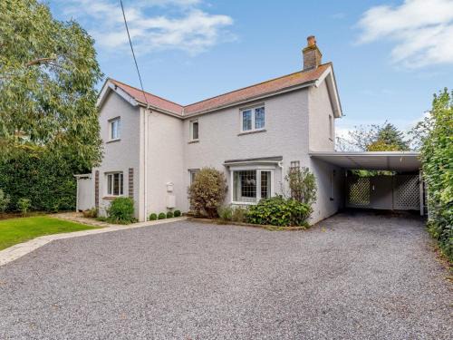 4 Bed in Bembridge IC070