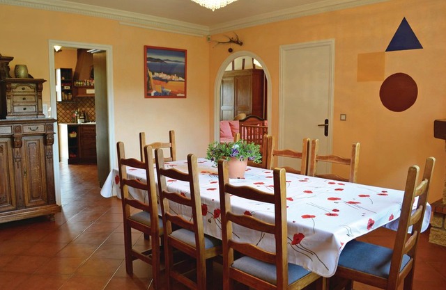 4 bedroom accommodation in Roquefort les Pins