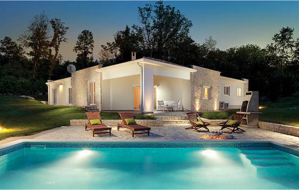4 bedroom accommodation in Krsan