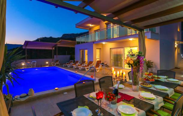 4 bedroom accommodation in Kucine
