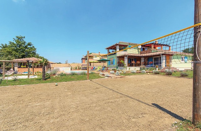 4 bedroom accommodation in Svetvincenat