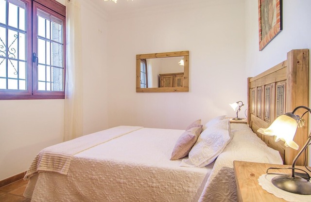 4 bedroom accommodation in Iznájar