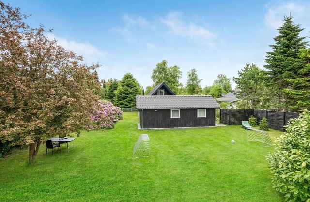4 bedroom awesome home in Væggerløse
