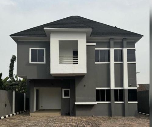 4 bedroom duplex