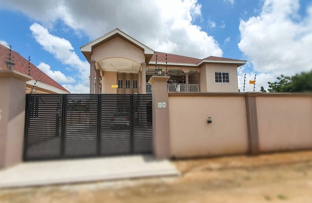 4 bedroom furnished Entire residential home