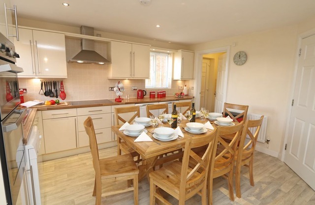 4 bedroom House in Beadnell - CN014