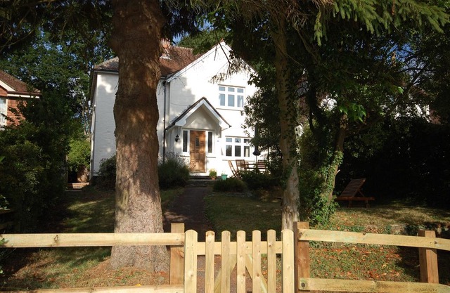 4 bedroom House in Studland - DC046