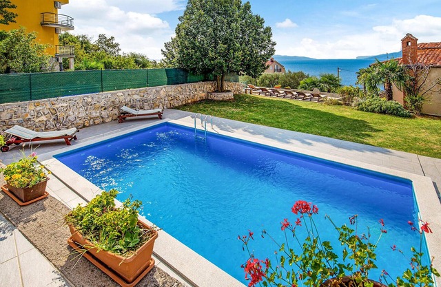 4 bedroom nice apartment in Rijeka