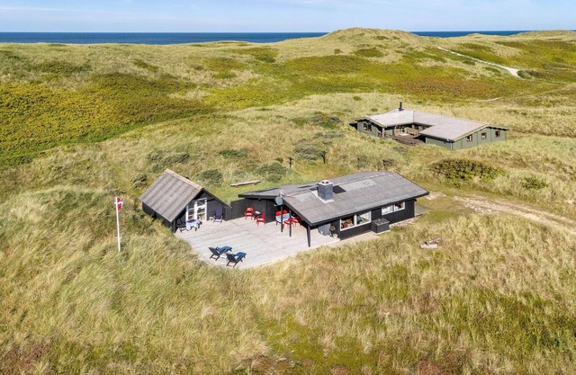 4 bedroom stunning home in Hvide Sande