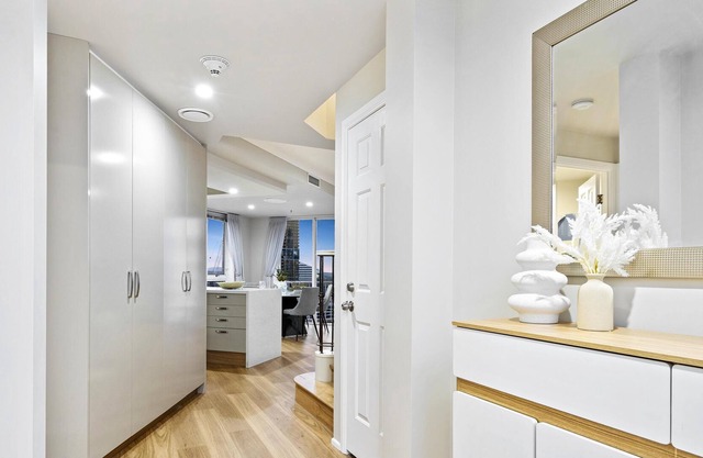 4 Bedroom Sub Penthouse in the heart of Broadbeach