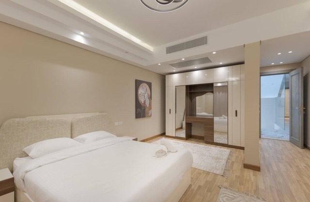 4-bedroom villa in palm hills compound with garden