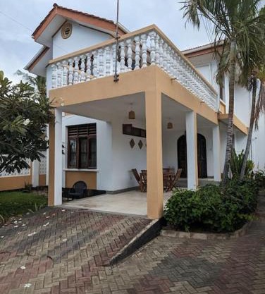 4 Bedroom Villa - Sikukuu - in Mikocheni