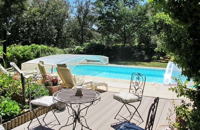 4 bedroom Villa, sleeps 8 in Maubuisson with Pool and WiFi