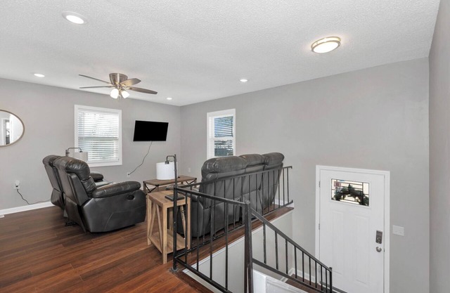 4 Bedroom w/Dedicated Workspace