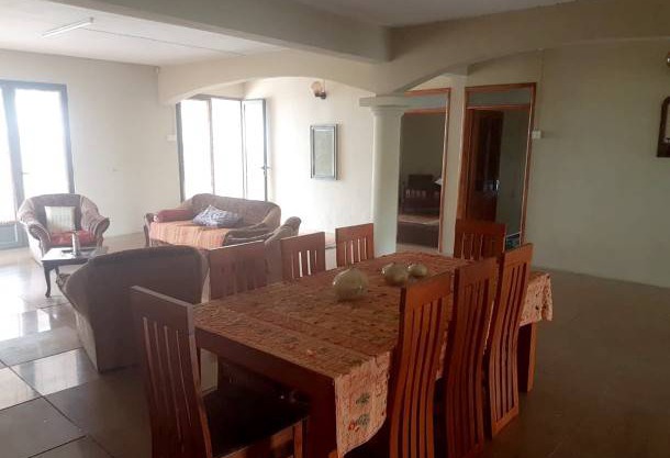 4 bedrooms appartement with furnished balcony at Curepipe