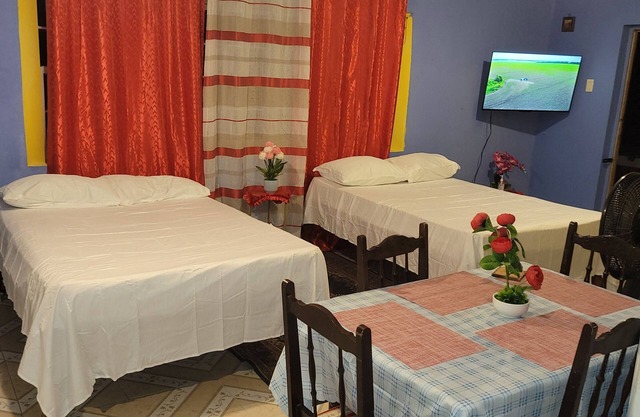4 beds with parking off streets apartment