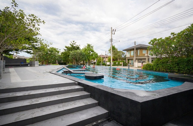 4 BR Saransiri Villa 1#l Pool Gym Garage Netflix