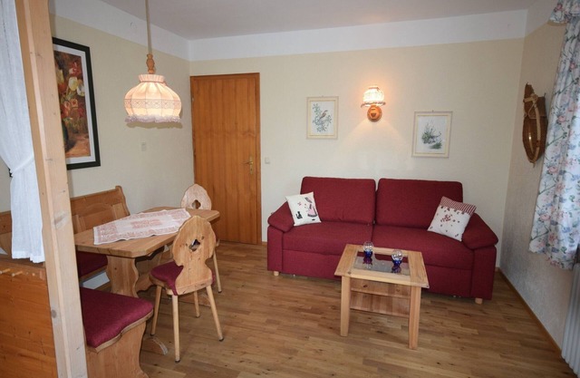 4. Fewo Wilder Kaiser, 36 qm, 1-3 Pers., 1 Schlafzimmer, 1 Wohn-Schlafraum, Süd- und Ostbalkon