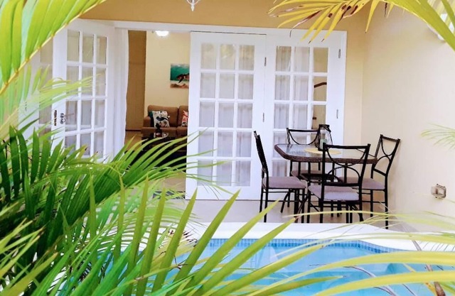 #4, Lovely 2-Bed Townhouse opposite West Coast beach