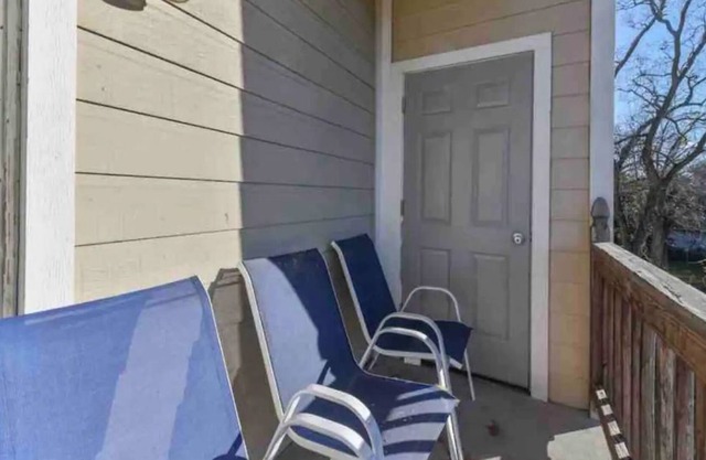 #4 Luxury 4 Bedroom Oasis