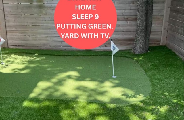 4 Min to Airport ⛳ Golf Pad ✔️ 3BR Heavenly Beds ❤️ Pet & Family Friendly