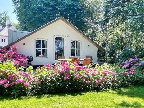 4 person holiday home in Aabenraa-By Traum