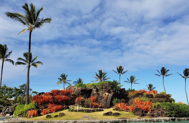 4 Star Beach Front Hotel Resort, Lanai Ocean View, one minute walk to the beach