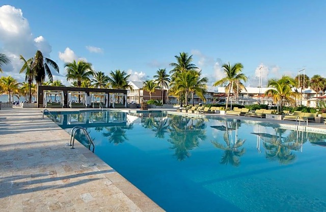 4-Star Hotel ∙ Viva Wyndham Fortuna Beach - All Inclusive