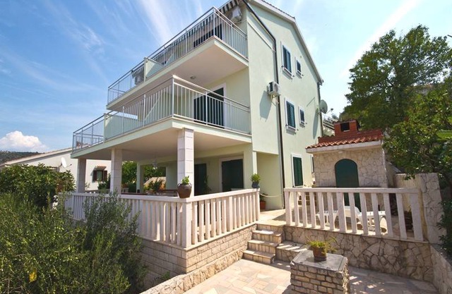 Apartments Darko Ražanj Croatia 