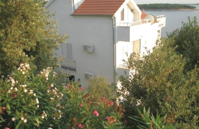 Apartments Arijana 