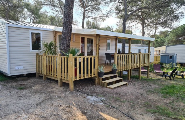 40 m² Mobile home ∙ 3 bedrooms ∙ 6 guests