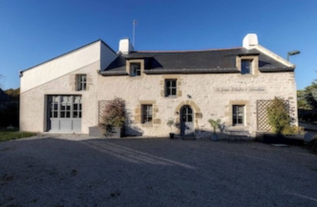 400 metres from the sea and the beach (golfe du morbihan) Magnificent farmhouse