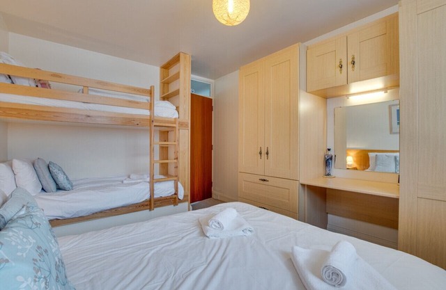42 Carrack Widden - One Bedroom House, Sleeps 4