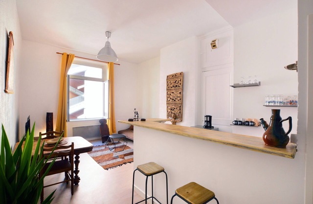 43 sqm 1 BR apt, quiet & bright next to the Opera