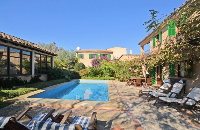 450 m² House ∙ 6 bedrooms ∙ 12 guests