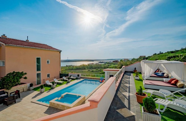 Apartments Marija Pag 