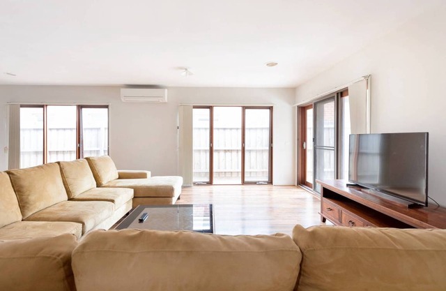 476 m² House ∙ 5 bedrooms ∙ 8 guests